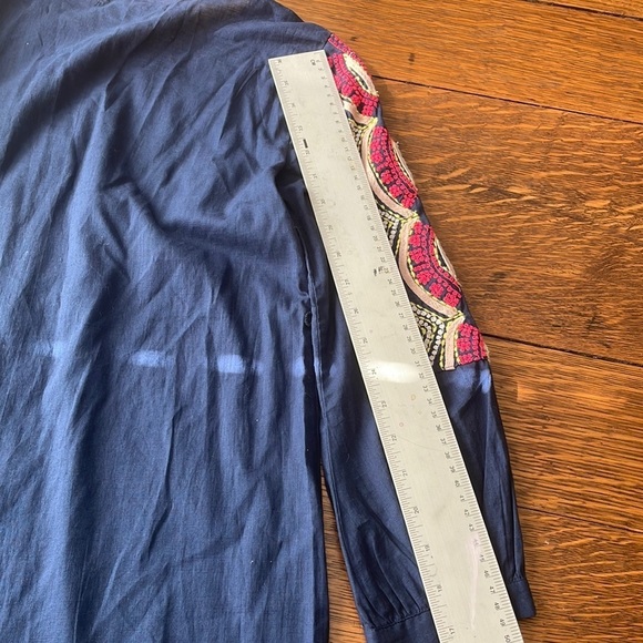 Anthropologie Tunic with Beautiful Embroidery 🧵 on Front - size 0 - Picture 5 of 8